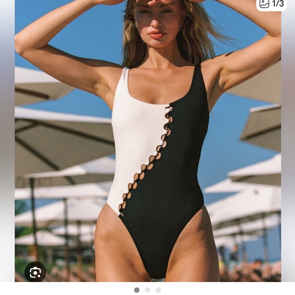 L*space Solstice one piece swimsuit size XS